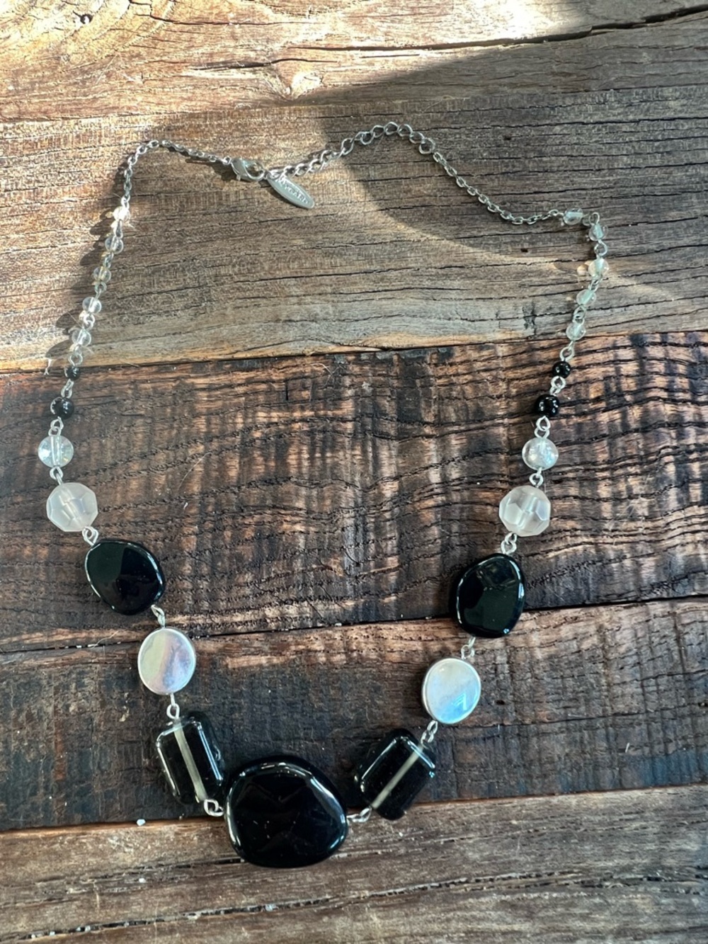 Vintage signed P J Y gard metal Black & Iridescent Beaded Women’s Necklace